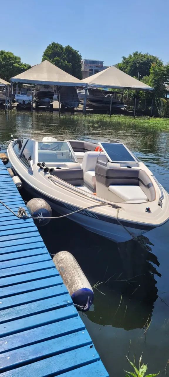 Lancha ventura 20