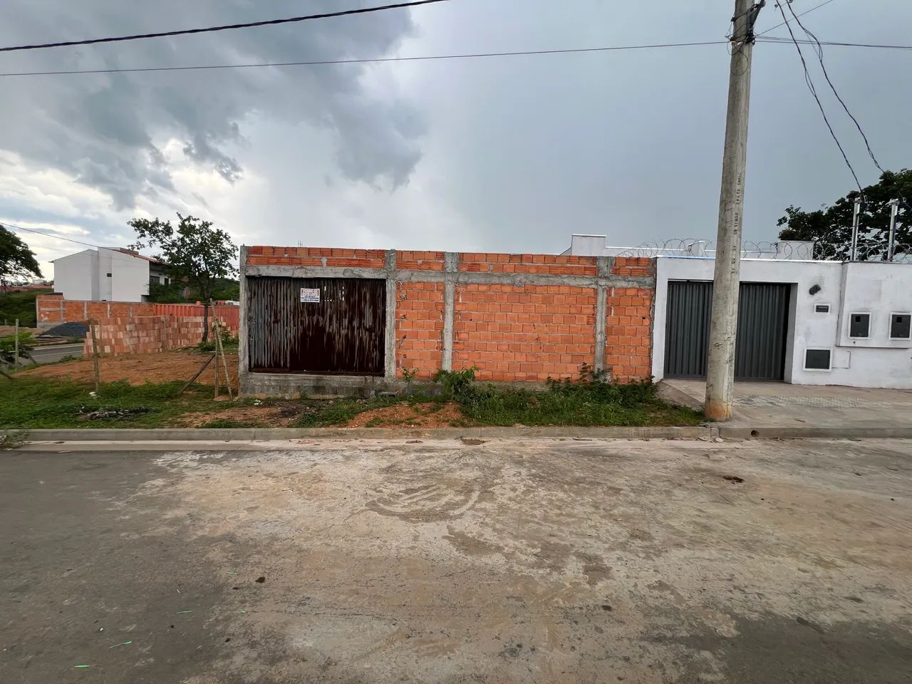 Lote murado com portão 195m - Foto 4