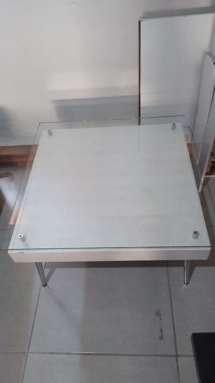 Mesa de centro tampo de vidro