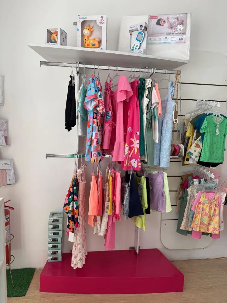 Arara dupla de roupas para loja  - Foto 4