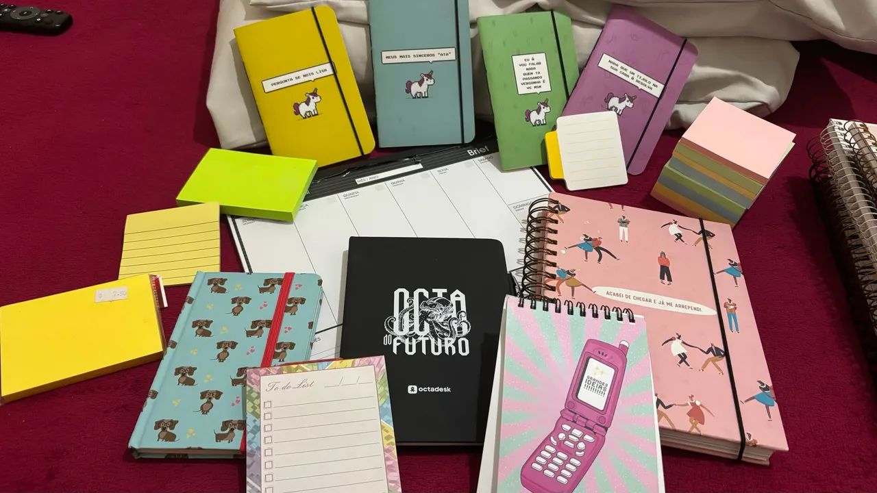 Cadernos e papelaria - Foto 2