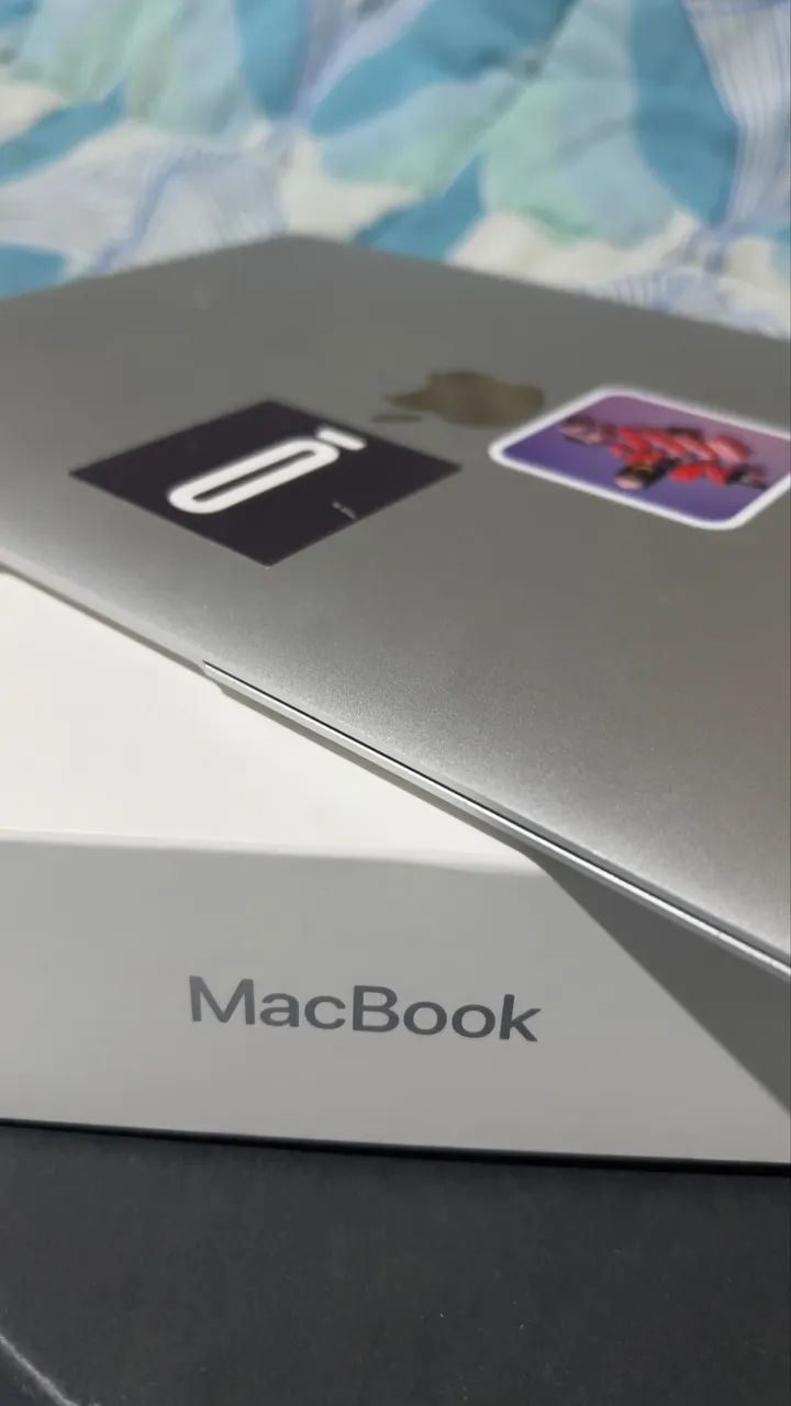MacBook 12" (2017), com carregador original mais caixa - Foto 3