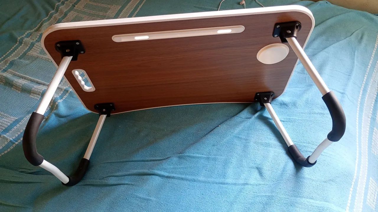 Mesa de cama para Notebook e alimentação  - Foto 3