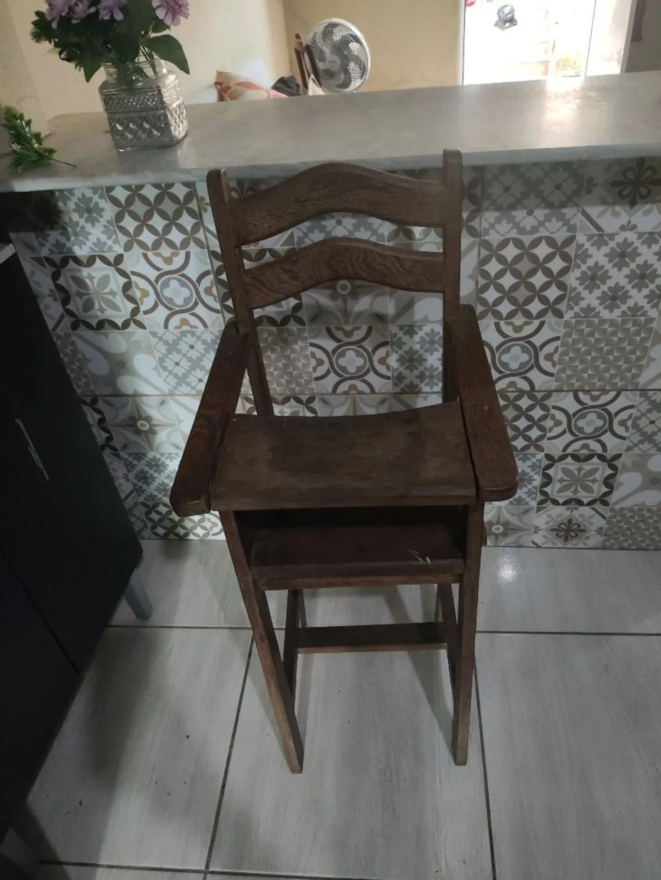 Cadeirinha de alimentação toda em madeira  - Foto 2