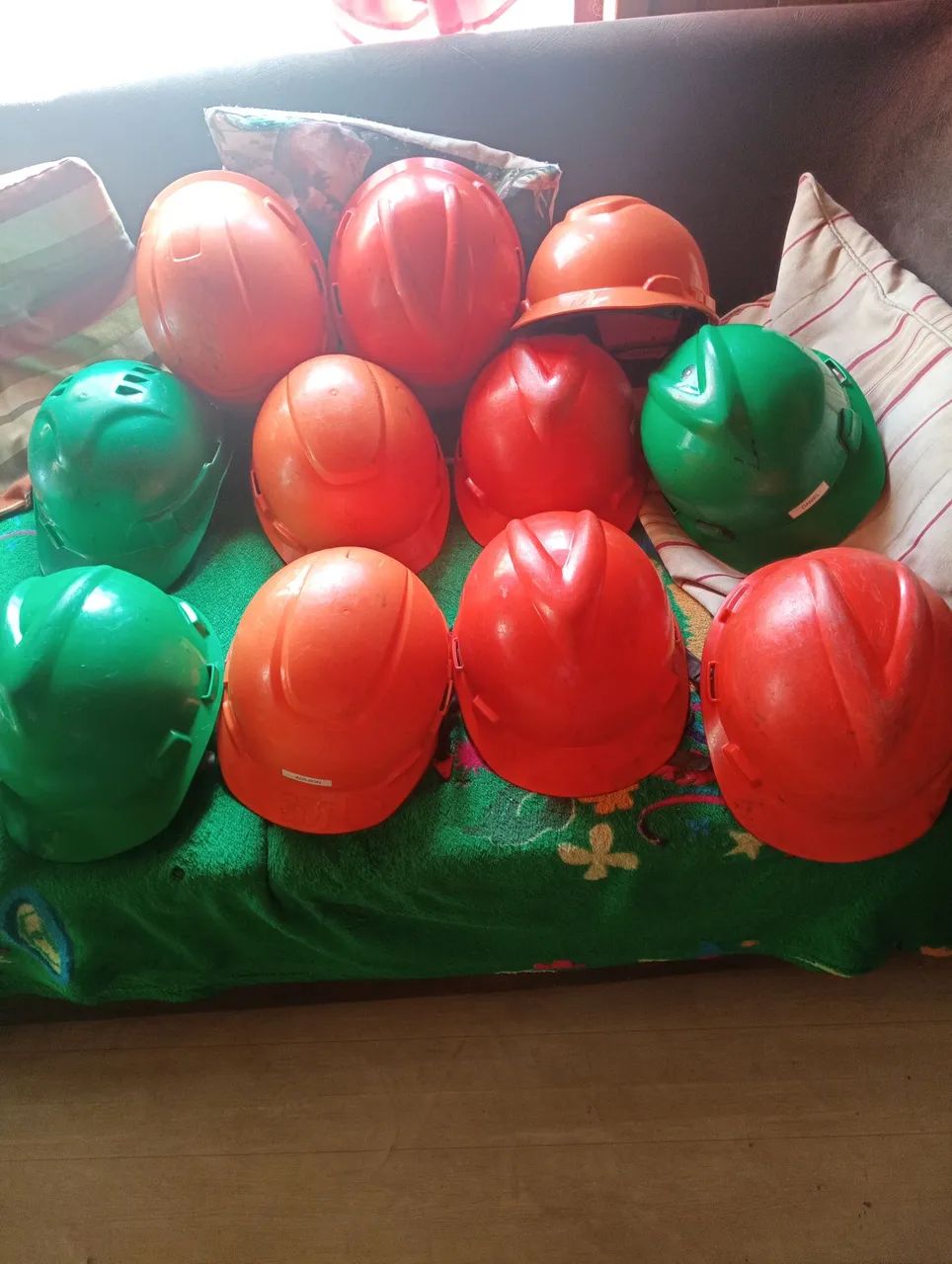 Capacetes de obra 