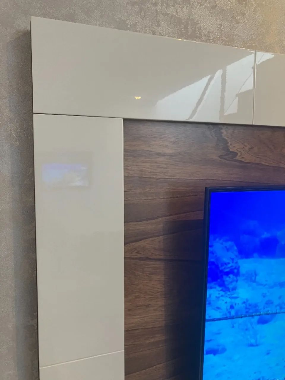 Painel De Tv 85 Polegadas Em Laca Fendi E Mogno - Foto 2
