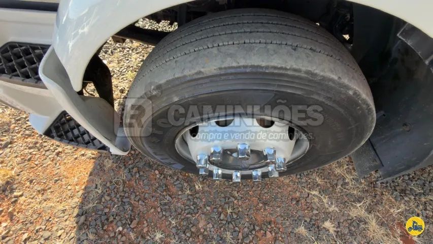 Volvo VM270 6x2 2013/2013 - Foto 3