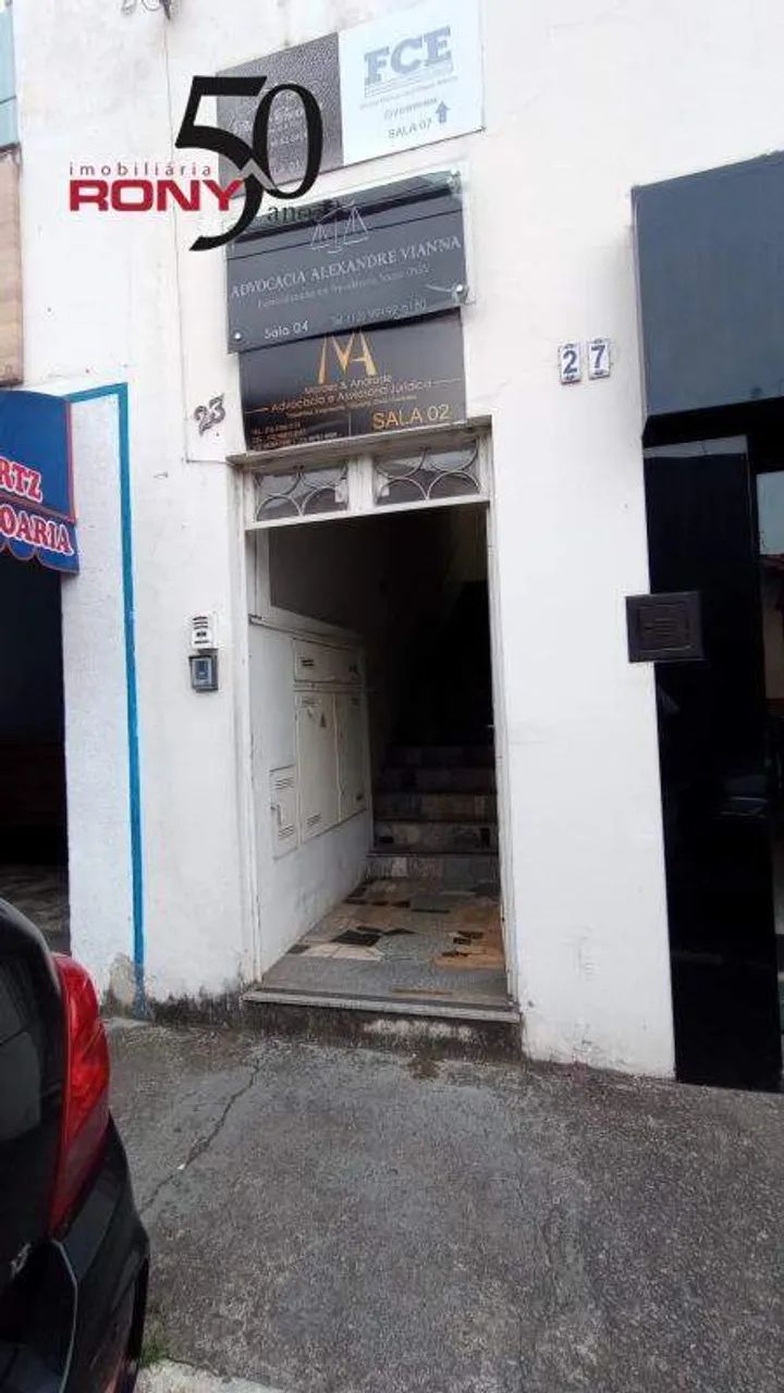 Sala Comercial para Alugar no Centro de Guaratinguetá - 25m²