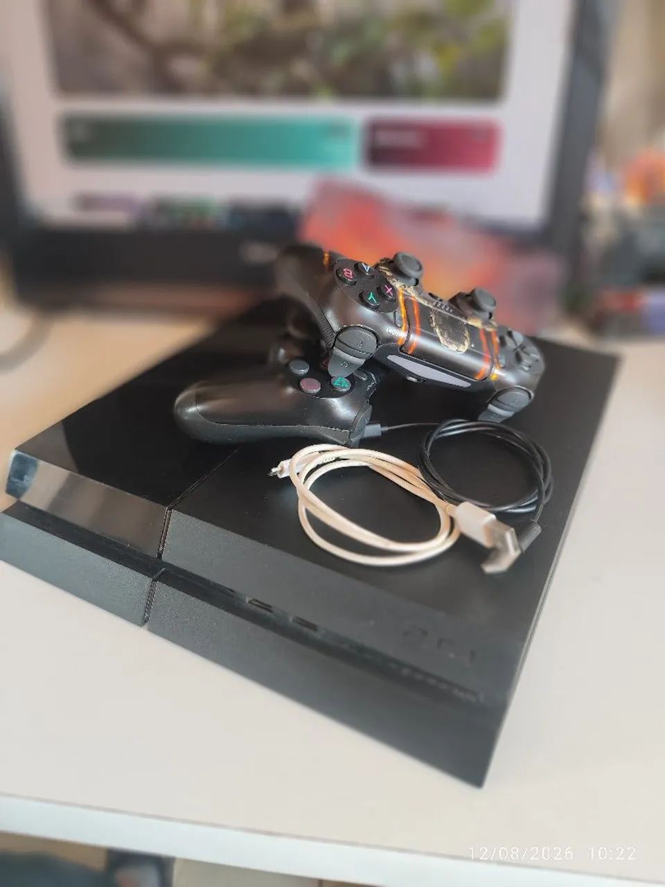 Playstation 4 com 2 manetes  - Foto 2