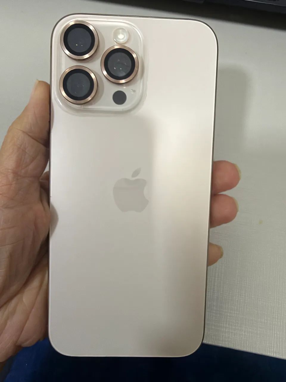 iPhone 16 pro Max - Foto 2