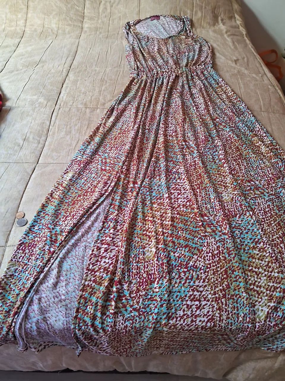 Vestidos,  Blusas,  Bolsas 