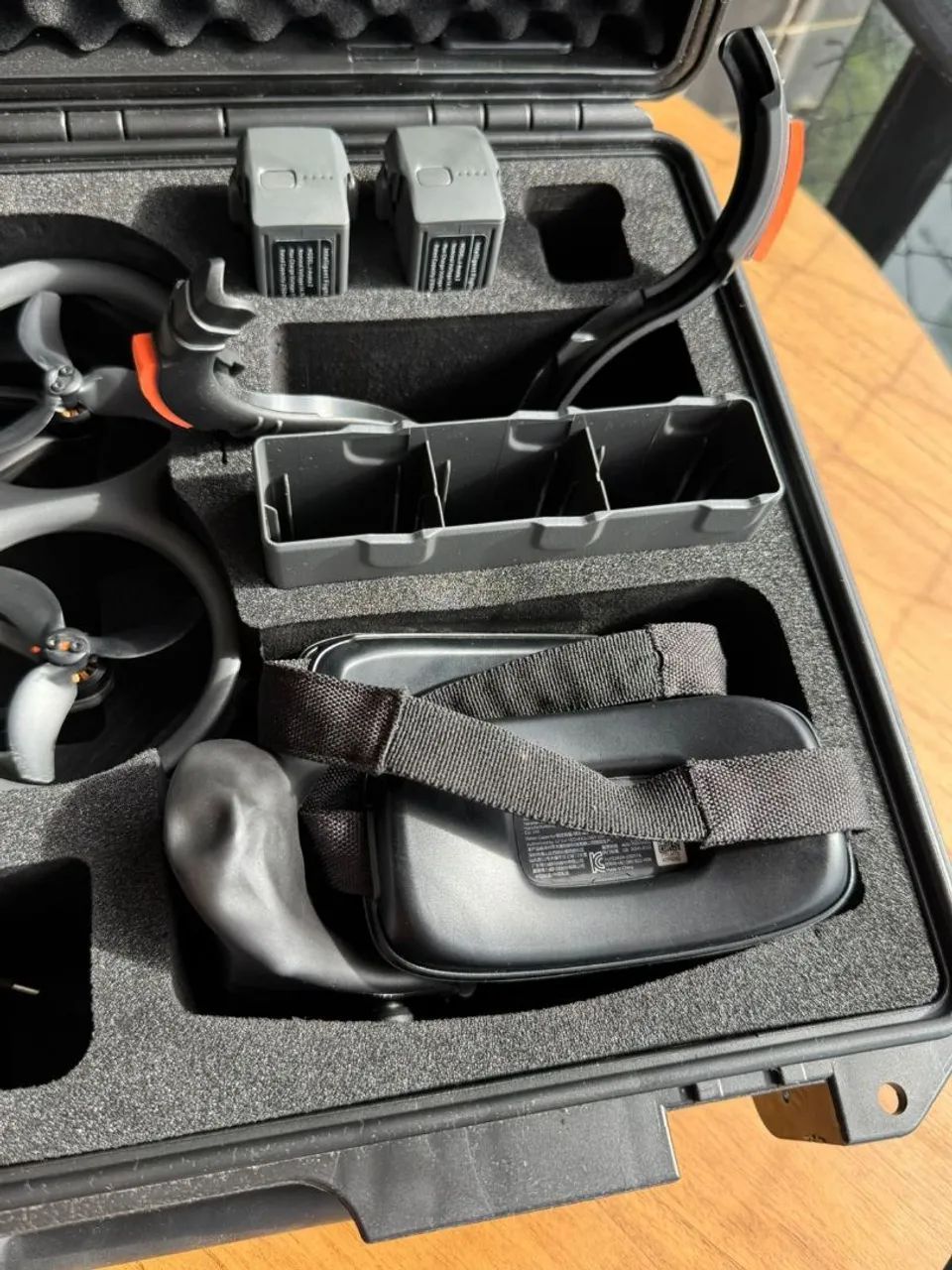 DJI Avata 2 FPV Drone with 3-Battery Fly More Combo - Foto 5