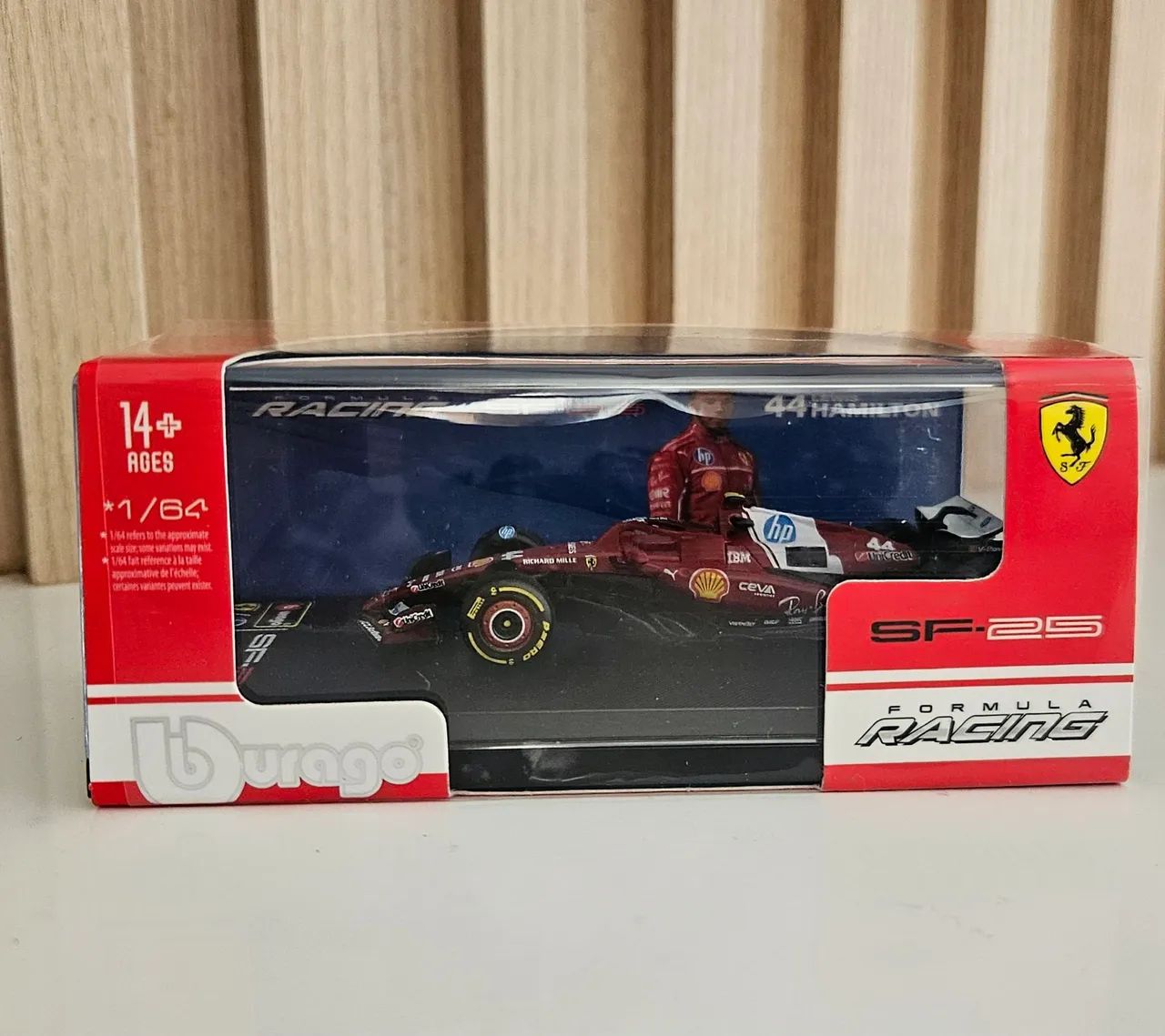 Burago Fórmula 1 - Miniatura Ferrari  SF-25 - #44 - L Hamilton - Foto 3
