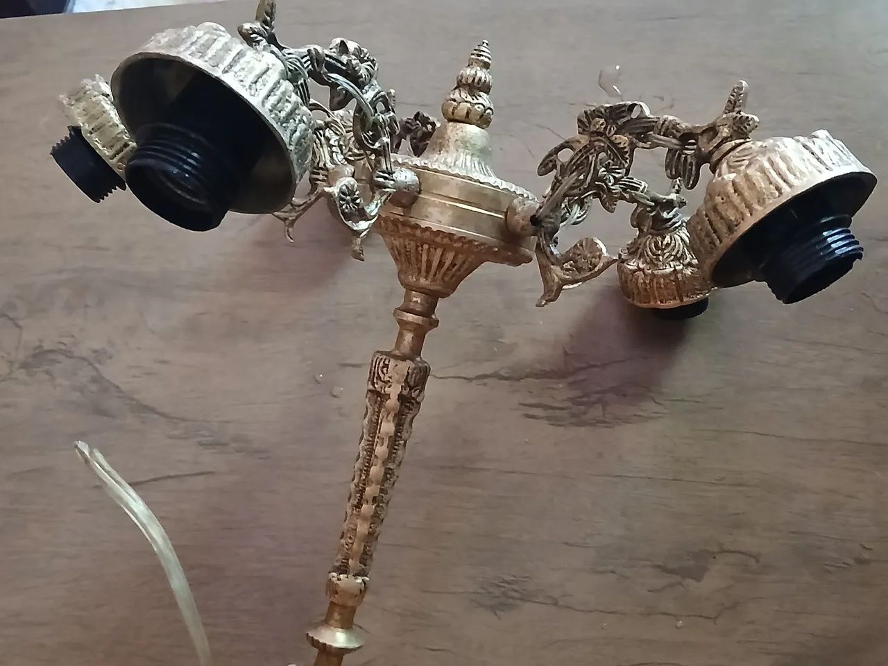 Lustres 5 braços bronze antigo  !! - Foto 5