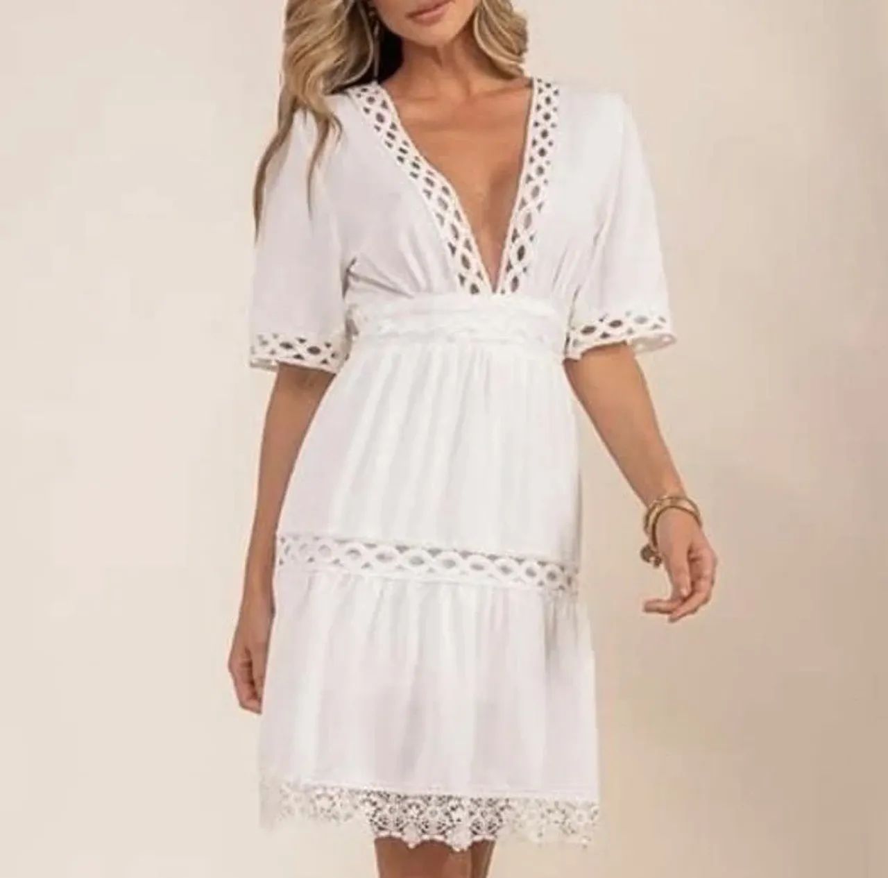 Vestido branco rendado com decote em V - blanche tamanho G  - Foto 4