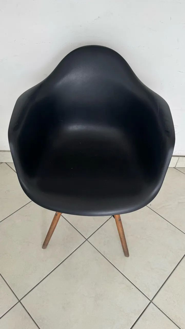 Cadeira Charles Eames Eiffel Design Wood Com Braços