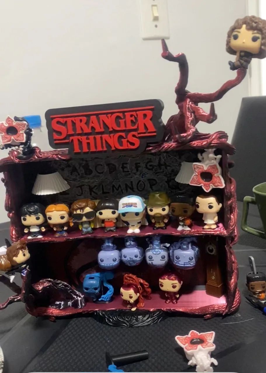 Expositor Stranger Things bicolor adaptado (@p3d.blumenau) - Foto 4