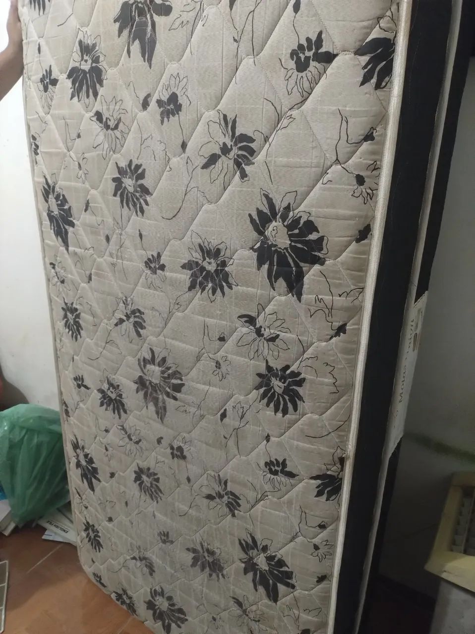 CAMA DE SOLTEIRO USADO - Foto 2