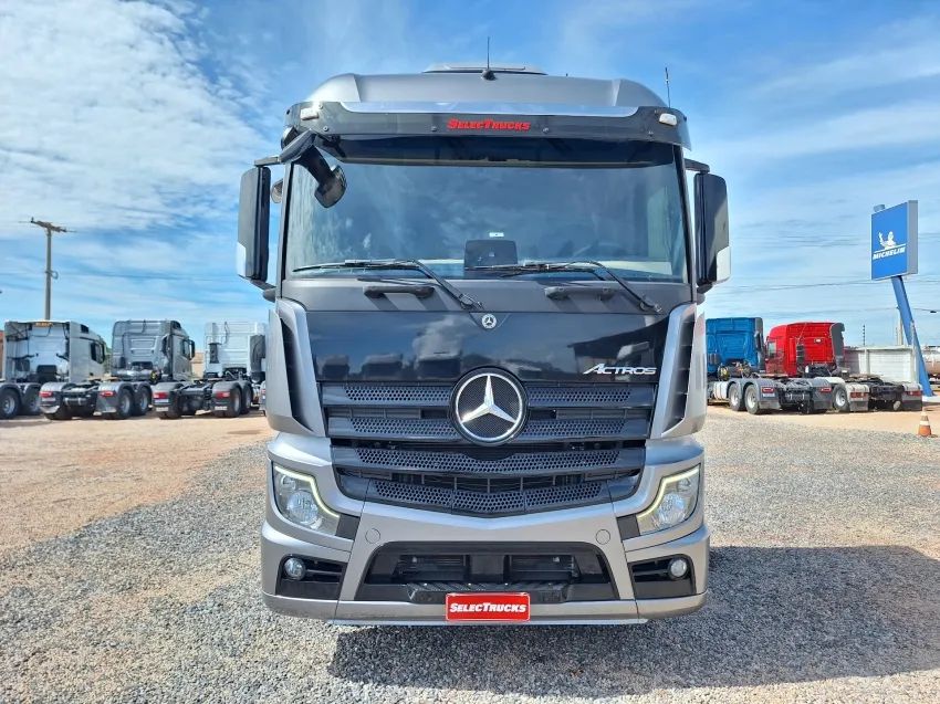 MB Actros 2651S ano 23/24 Cinza. - Foto 2