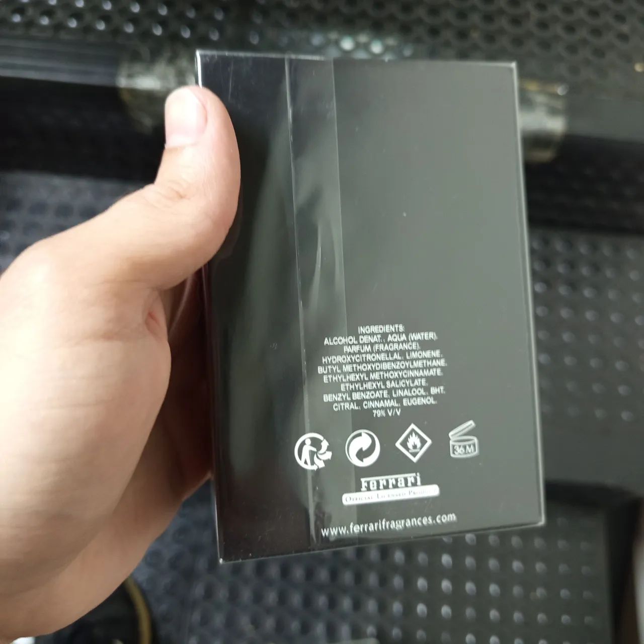 Perfume italiano Ferrari Black 125ml - Foto 5