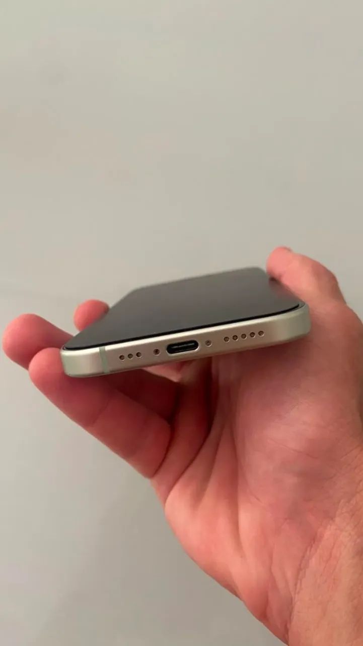 iPhone 15 Intermitente  - Foto 3