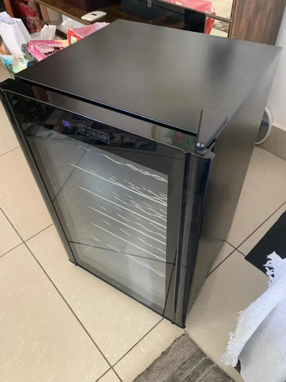 Adega Climatizada Easy Cooler 28 Garrafas  - Foto 3