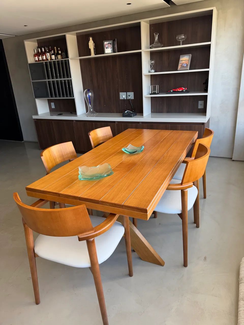 Vendo mesa de jantar 1,80 x 0,90