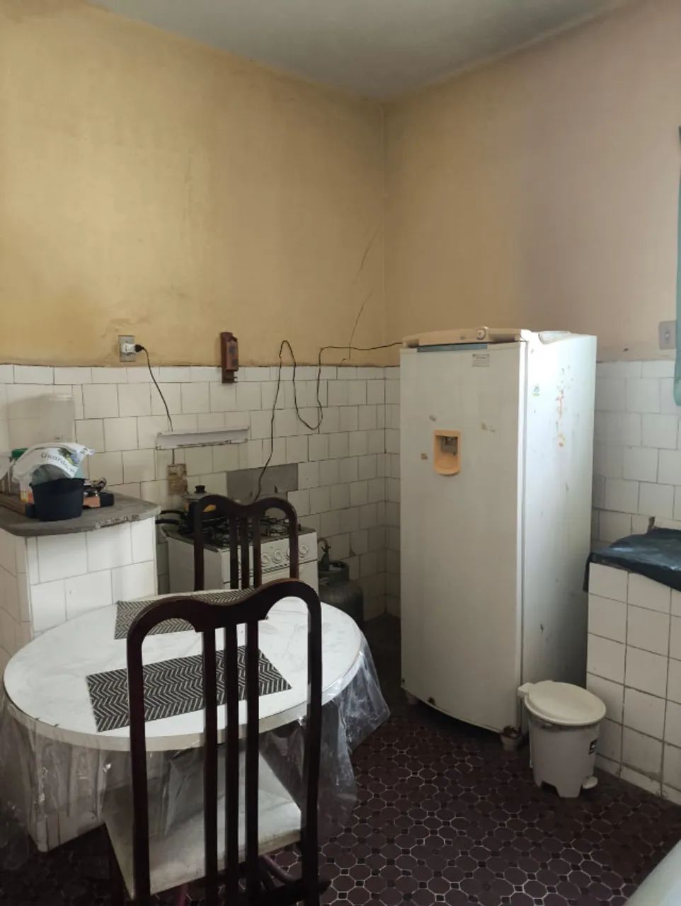 Casa  plana solta com três quartos - bairro De Fátima -156m² - Foto 4