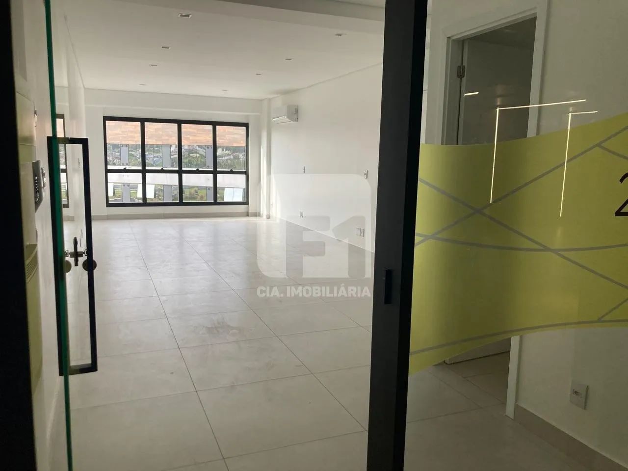 Sala Comercial em Complexo Multiuso no Campeche