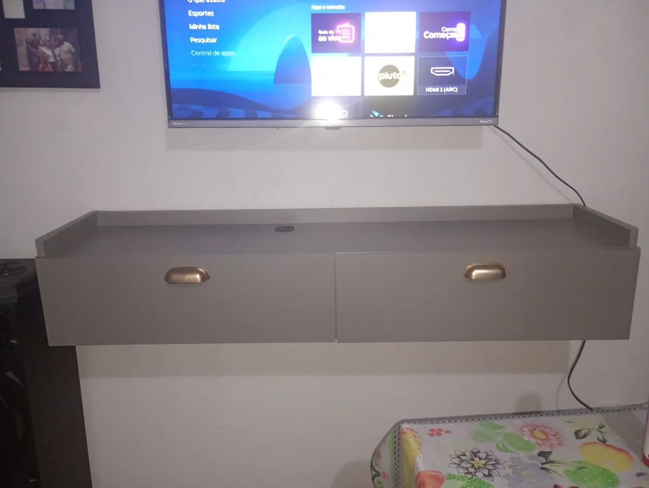 Vendo+smart+tv 32" + rack suspenso. - Foto 4