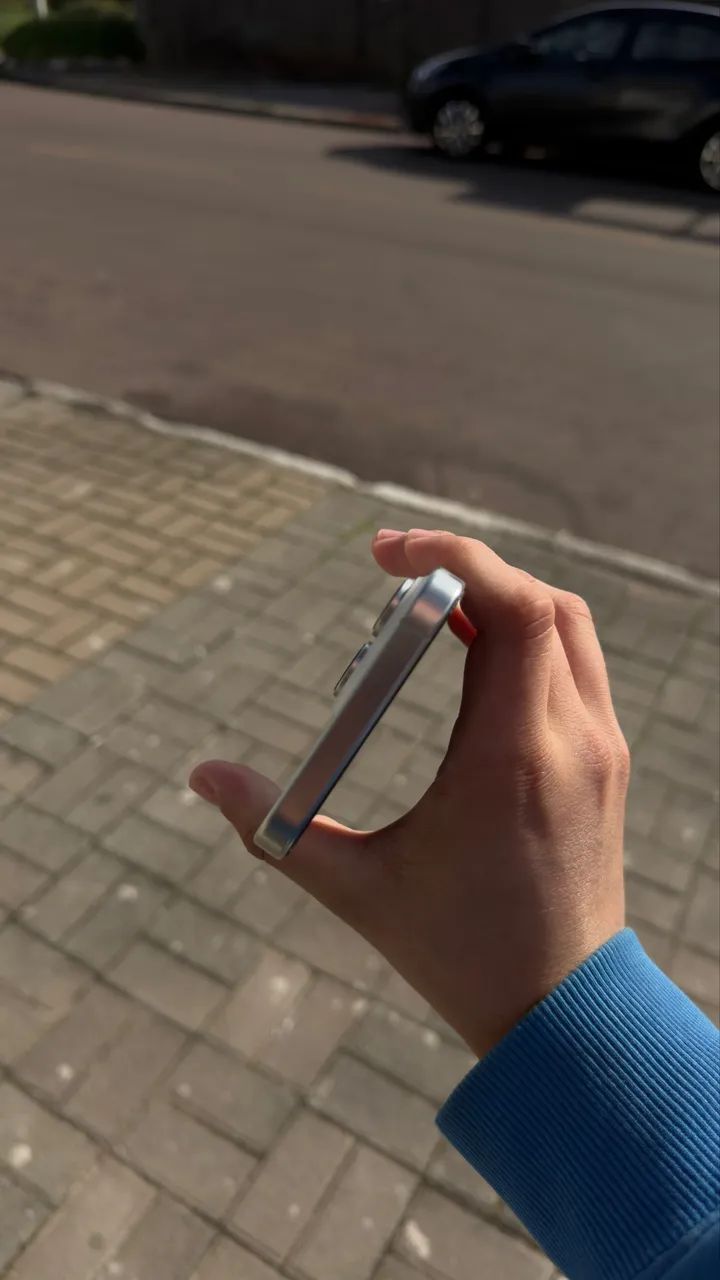 Iphone 16 pro max  - Foto 4