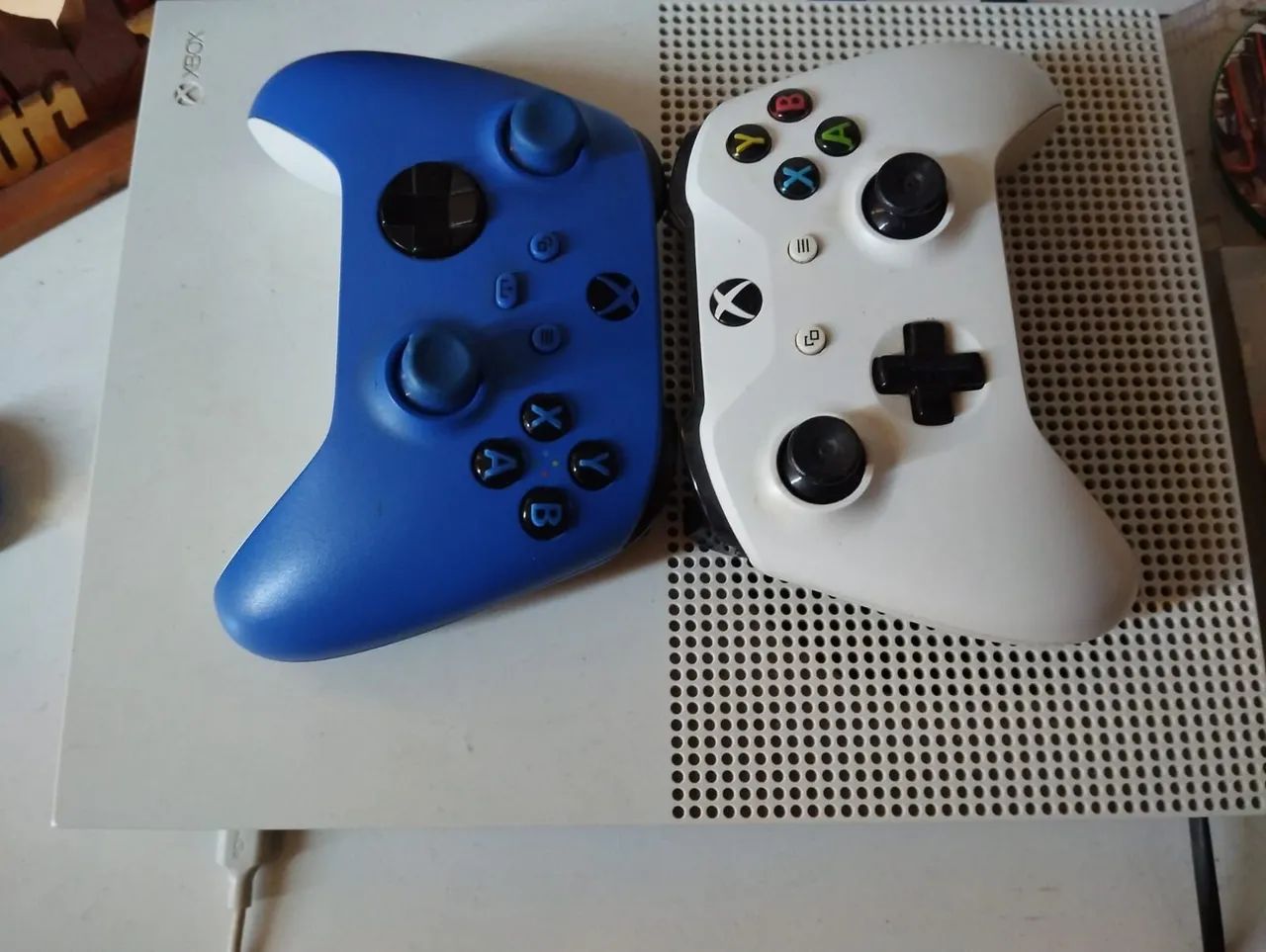Xbox one S em ótimo estado 