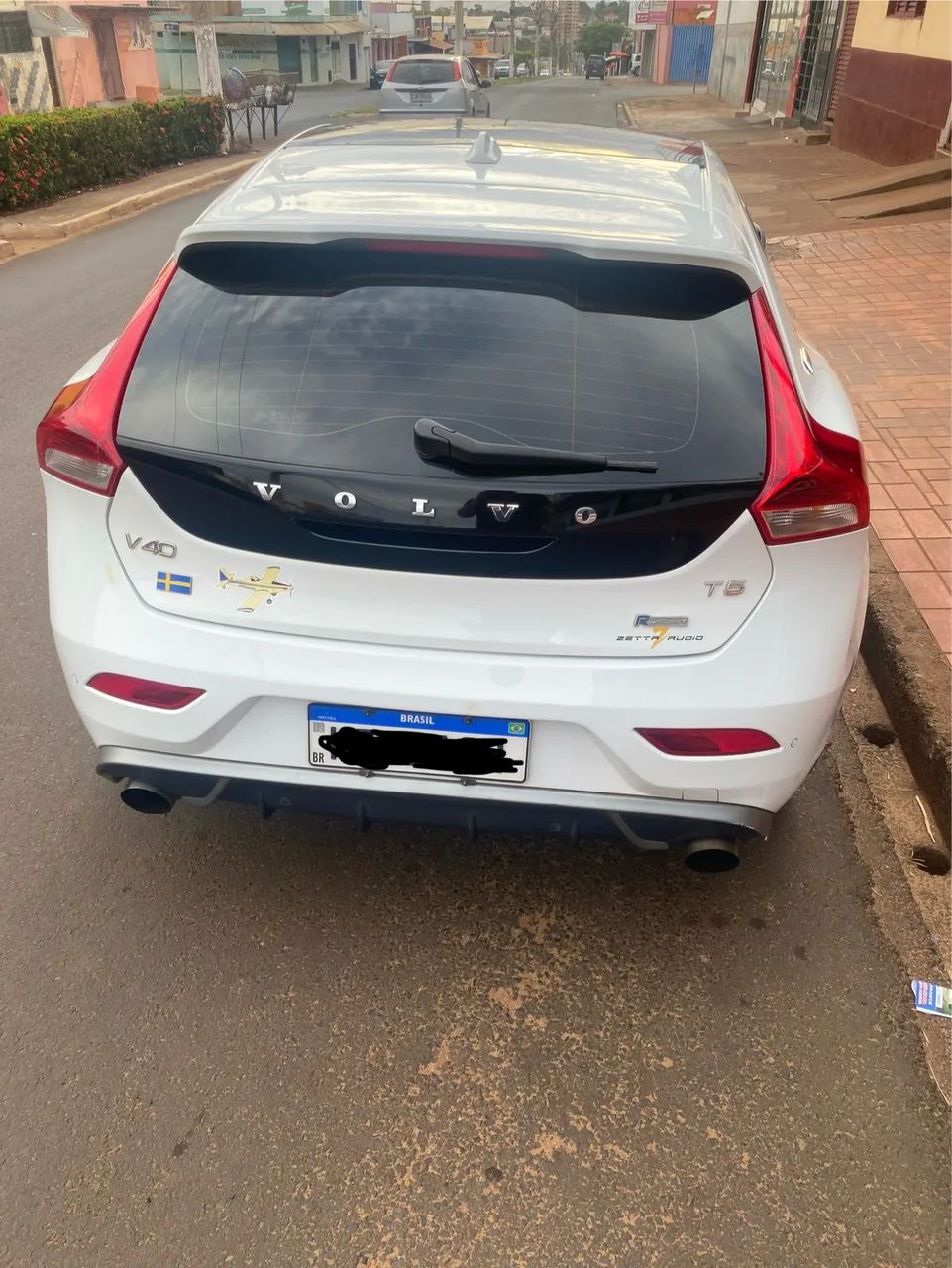 Volvo V40 2015