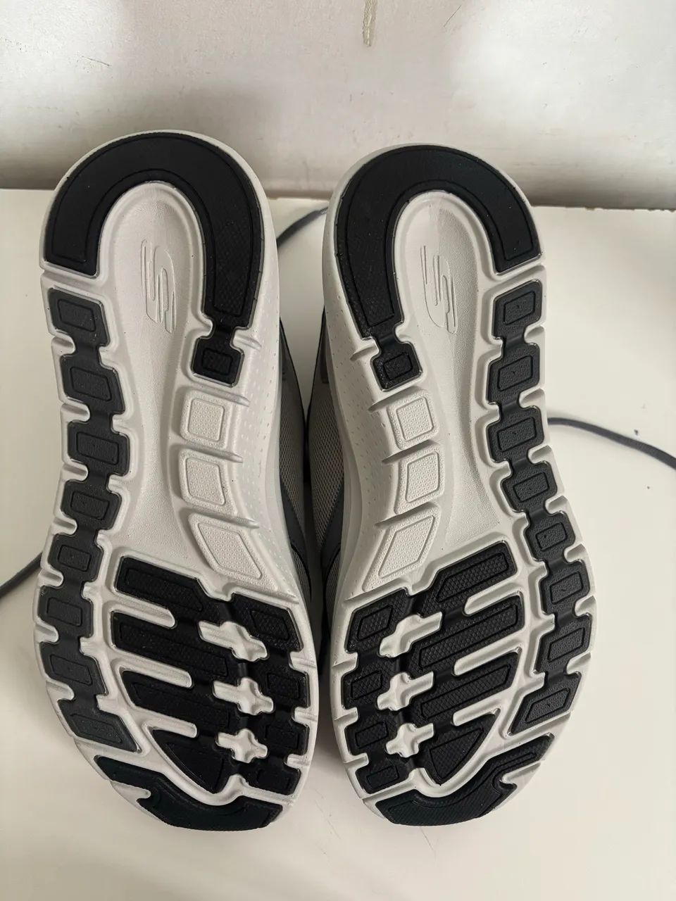 Tenis Skechers Archfit - Foto 4