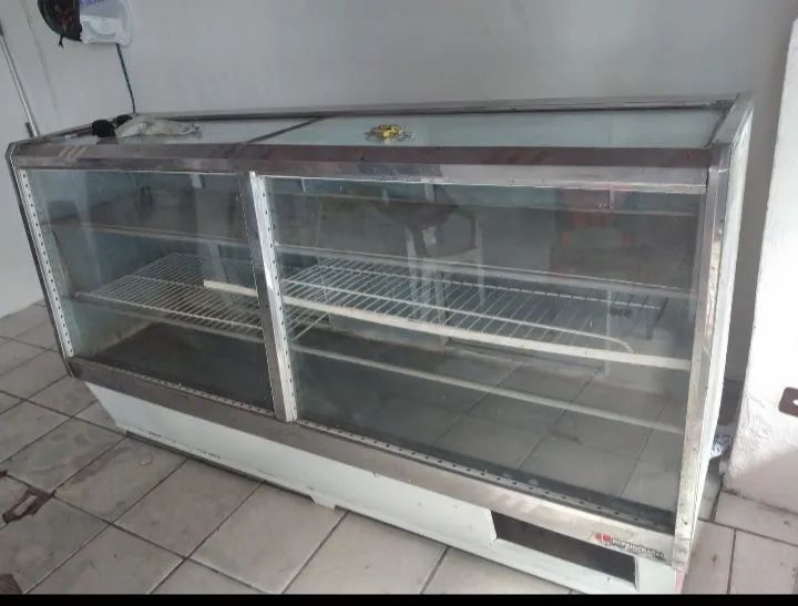 Vendo frezer funcionando perfeitamente 