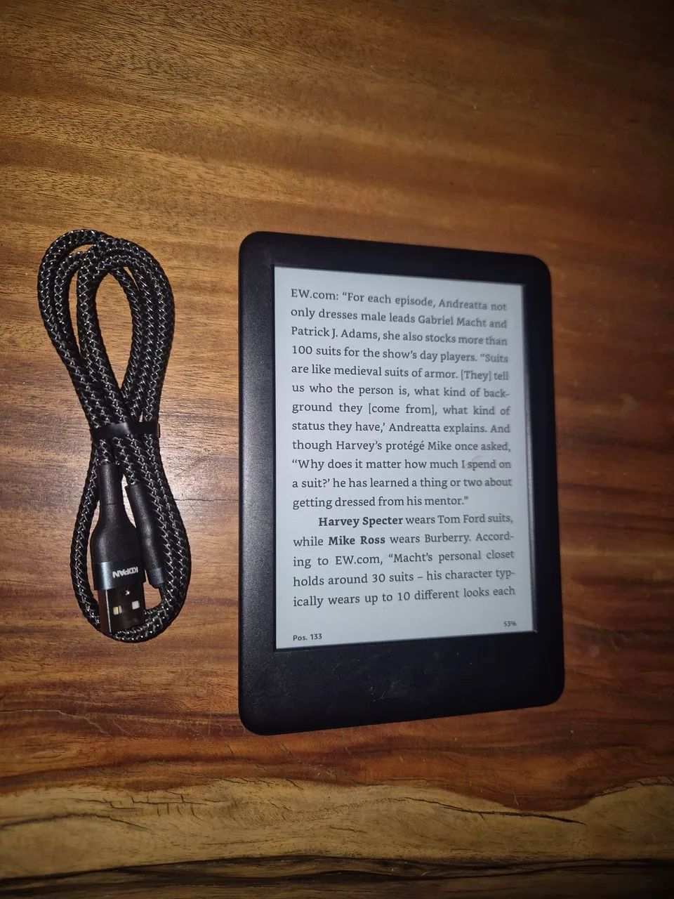 Kindle 10 Geração Funciona Perfeitamente, com Marcas de uso