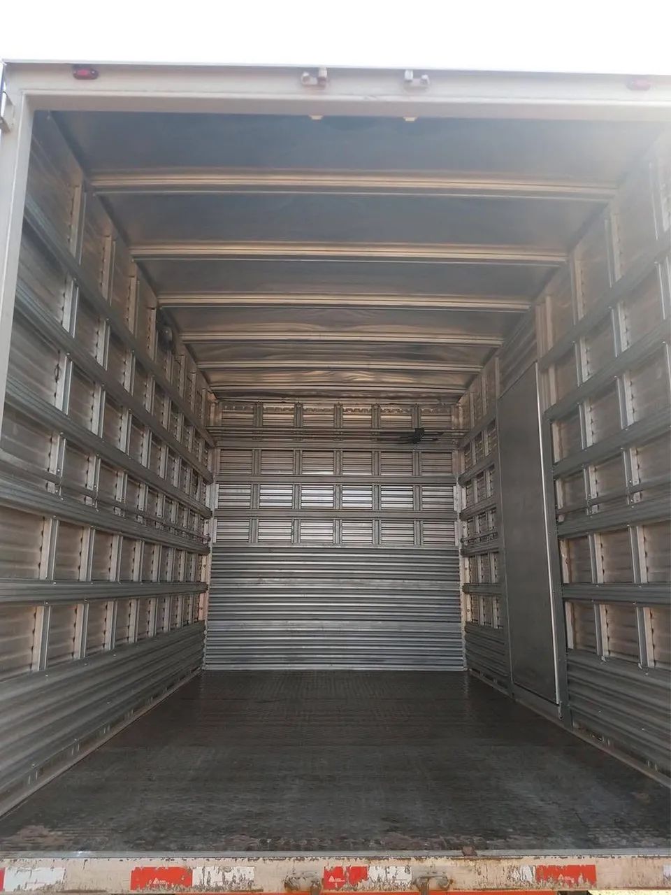 IVECO 35s14 BAÚ 2014 - Foto 5