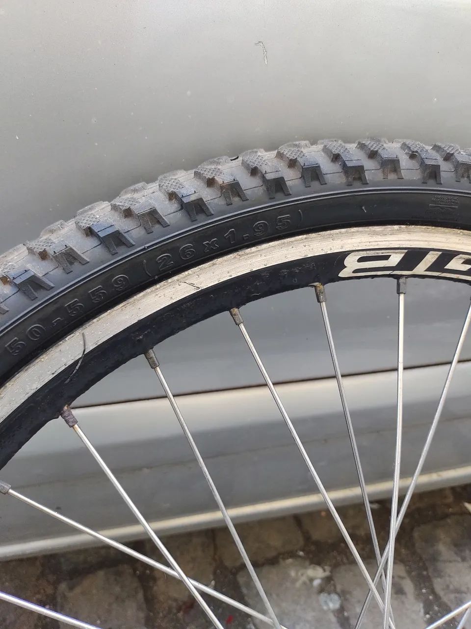 Aro 26 de bicicleta completo 