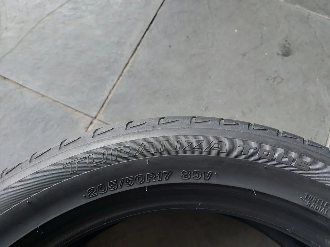 02 pneus 205/50r17 Turanza T005 Bridgestone  - Foto 5