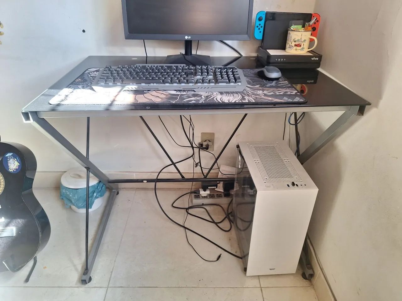 Mesa Escritório - Tampo de Vidro Temperado