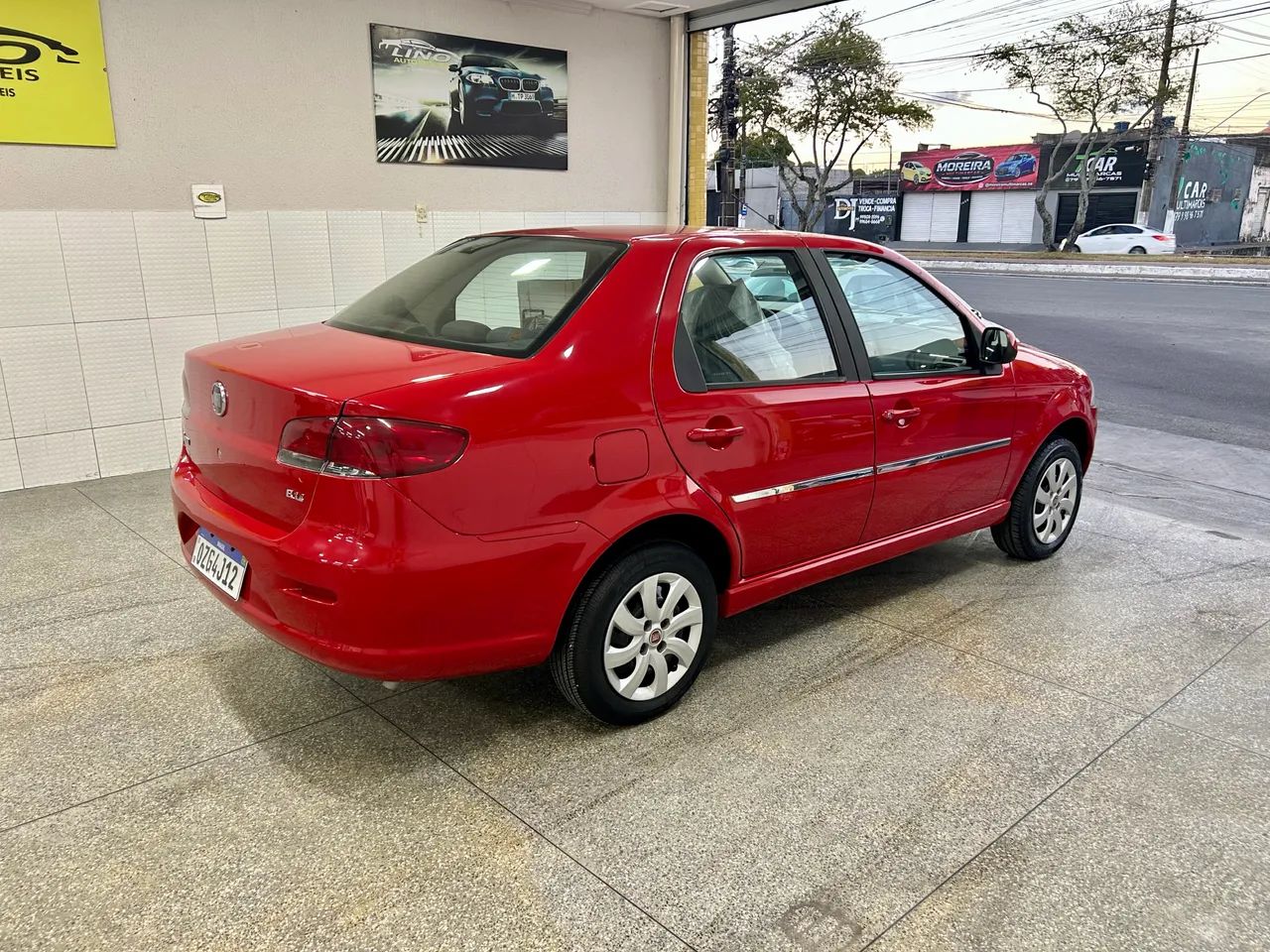 Fiat Siena EL 1.4 MPI Fire Flex 8V 4P 2014 - Foto 4
