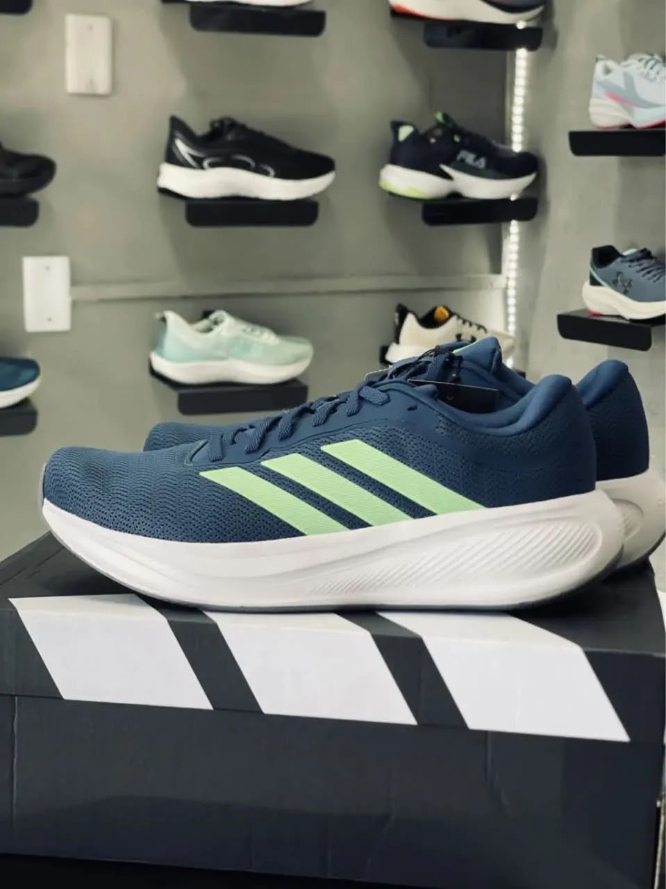 Tenis de corrida adidas 41