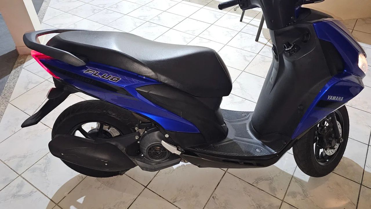 Yamaha Fluo 125 2023 8000km - Foto 4