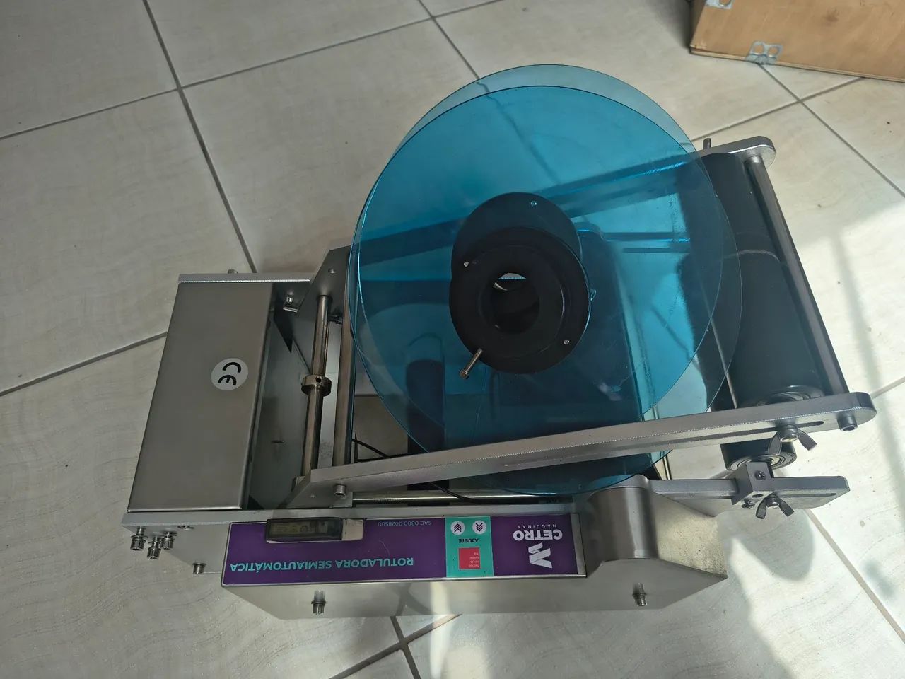 Rotuladora semi automática cetro semi nova completa modelo CSLM 150 T - Foto 2