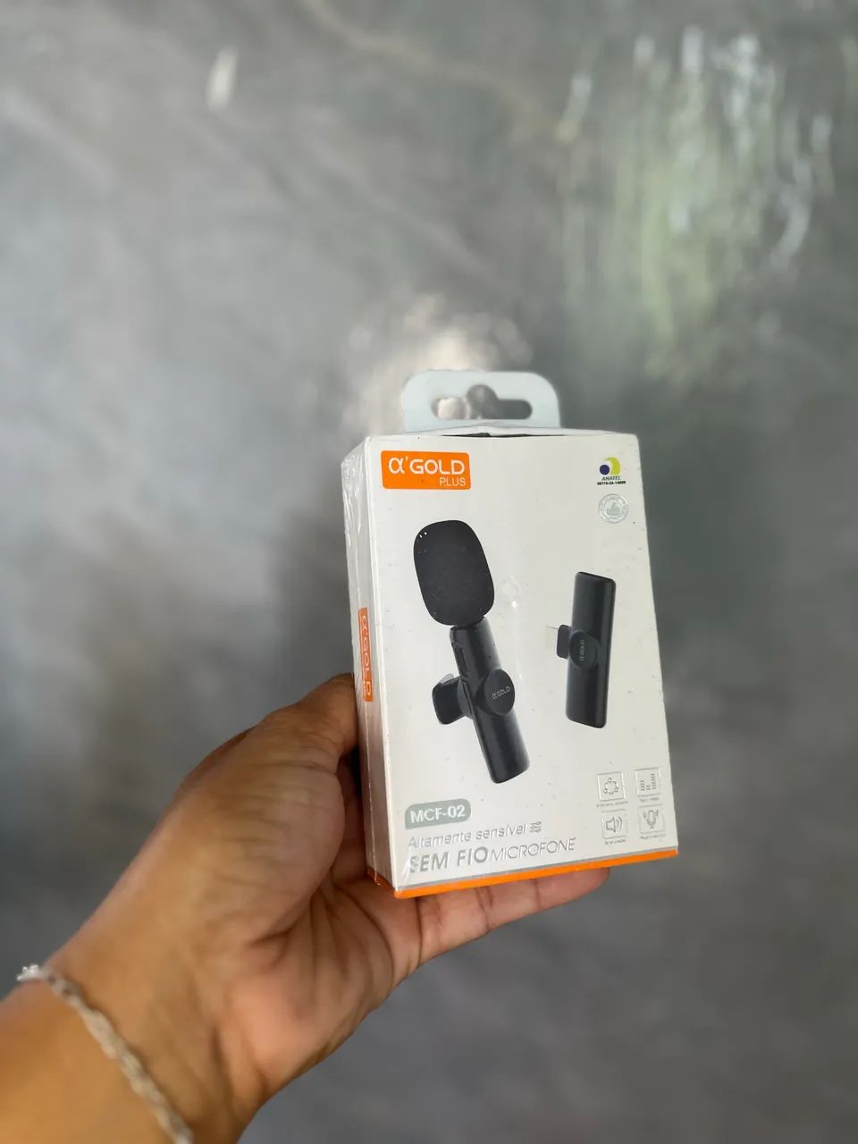 Microfone de lapela A Gold - ENTREGA A DOMICÍLIO 
