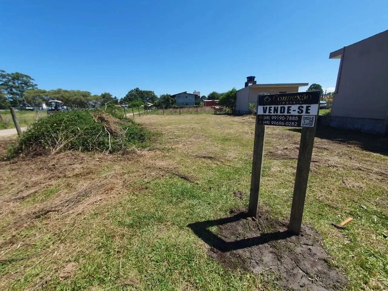 Terreno de Esquina na Limpa 452m² Exclusivo Próximo à Surfland Investimento de 300 mil!