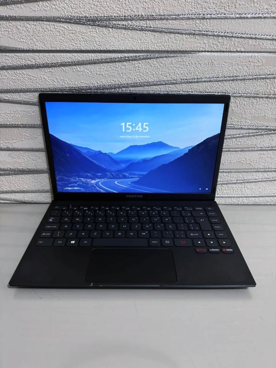 Notebook Positivo com SSD & Design Slim
