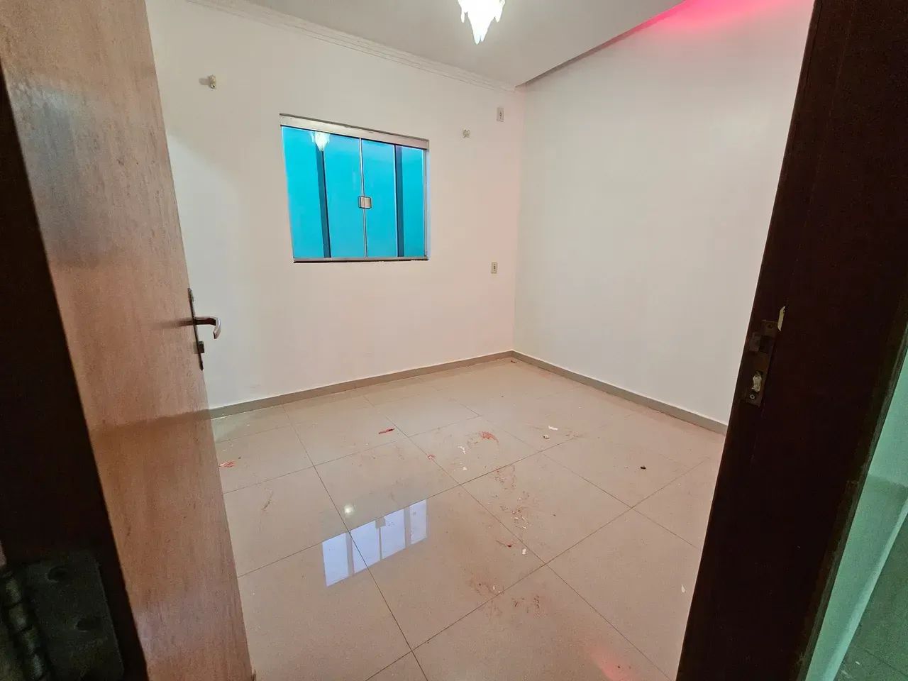 Casa 3 quartos em Da Vitória - Goiânia - GO - Foto 4