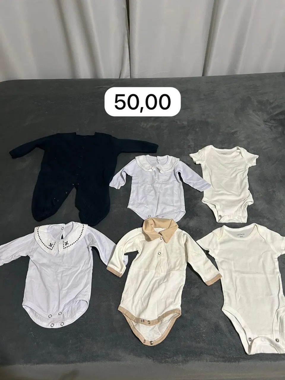 Lote Roupinhas de bebê com várias peças Carters