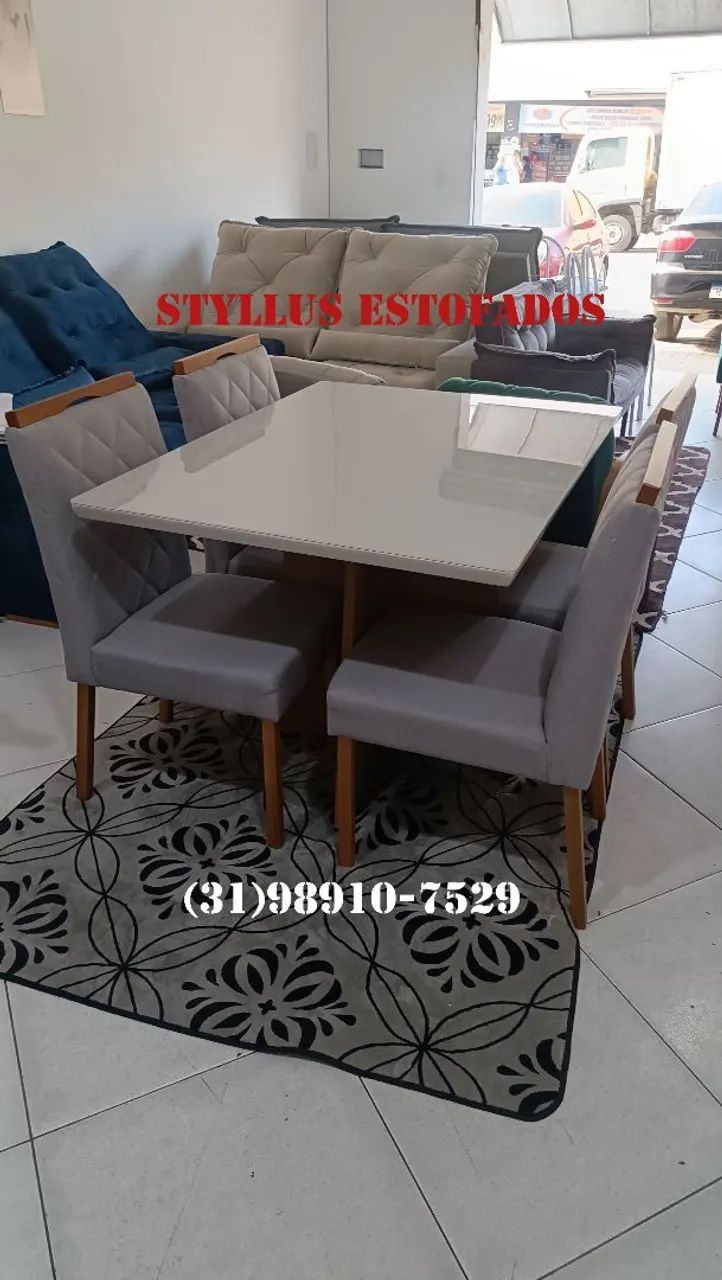 Mesa tubular com 4 cadeiras 